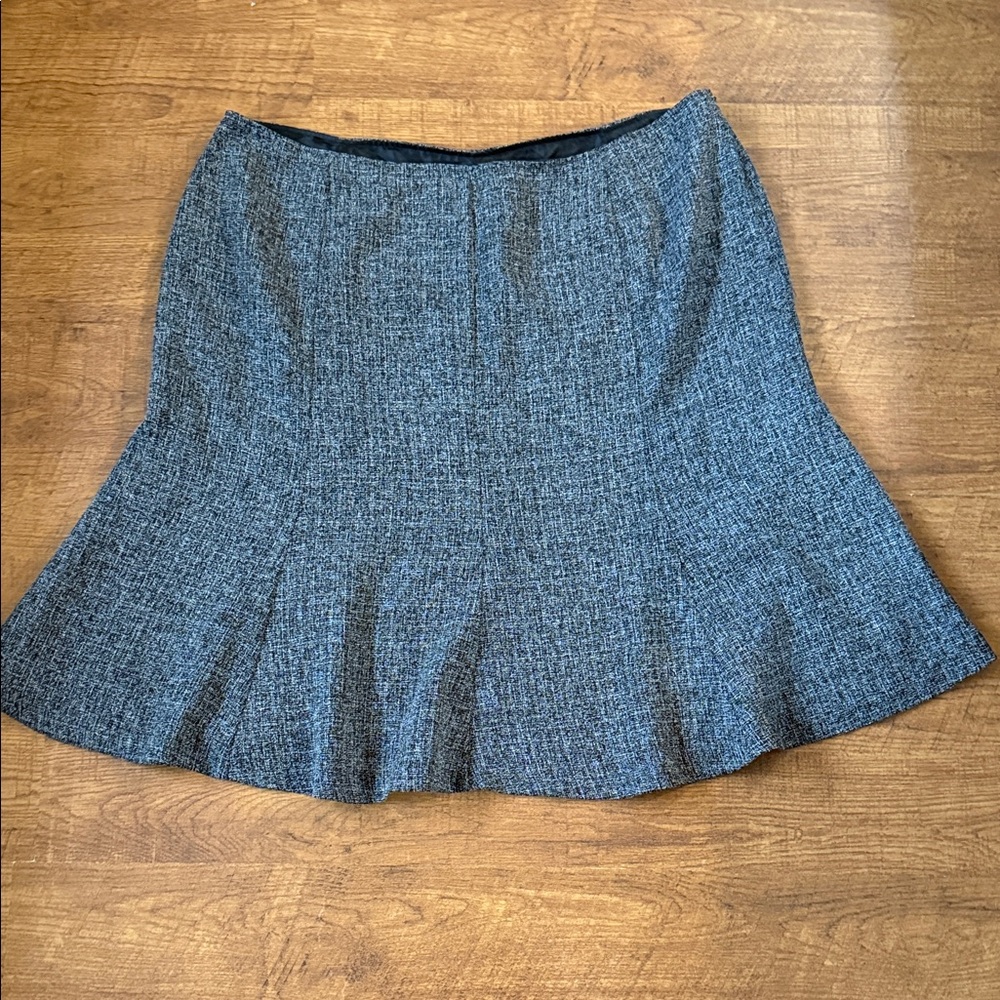 Elegant Gray Women's Skirt by Dressbarn